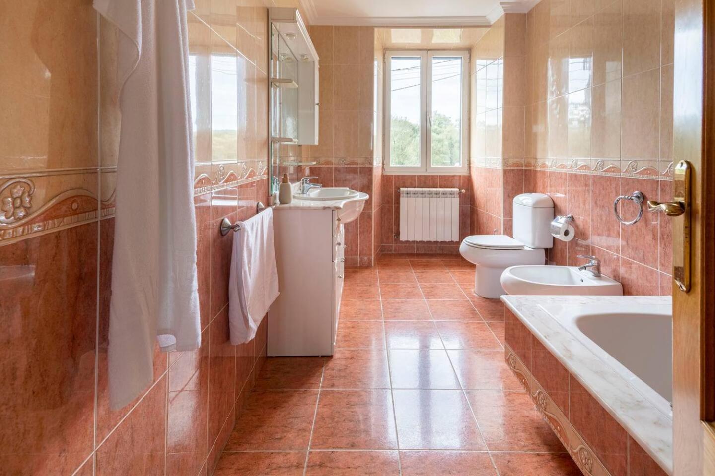 Galihost - Casa Con Enorme Jardin En Cambados Villa Kültér fotó