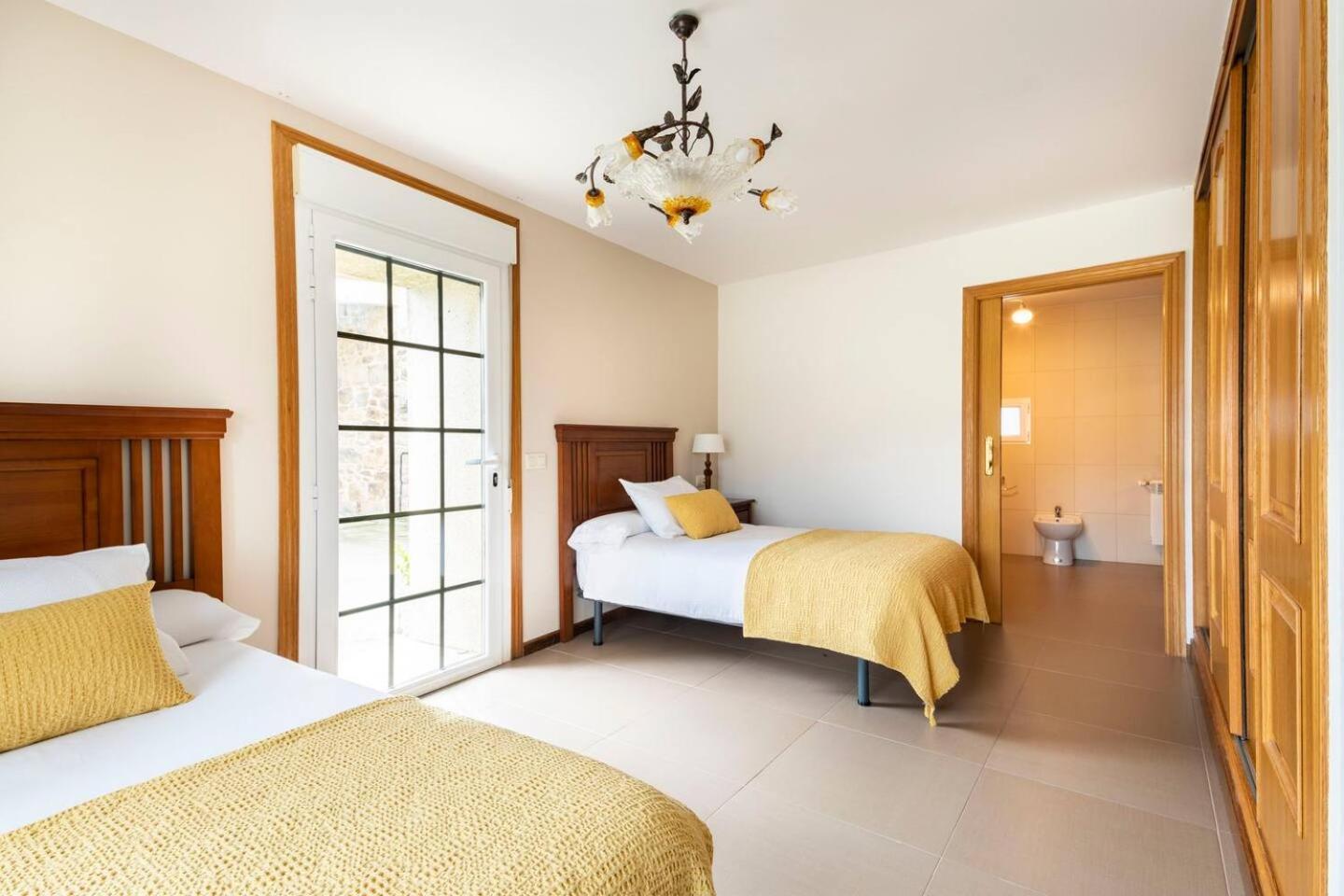 Galihost - Casa Con Enorme Jardin En Cambados Villa Kültér fotó