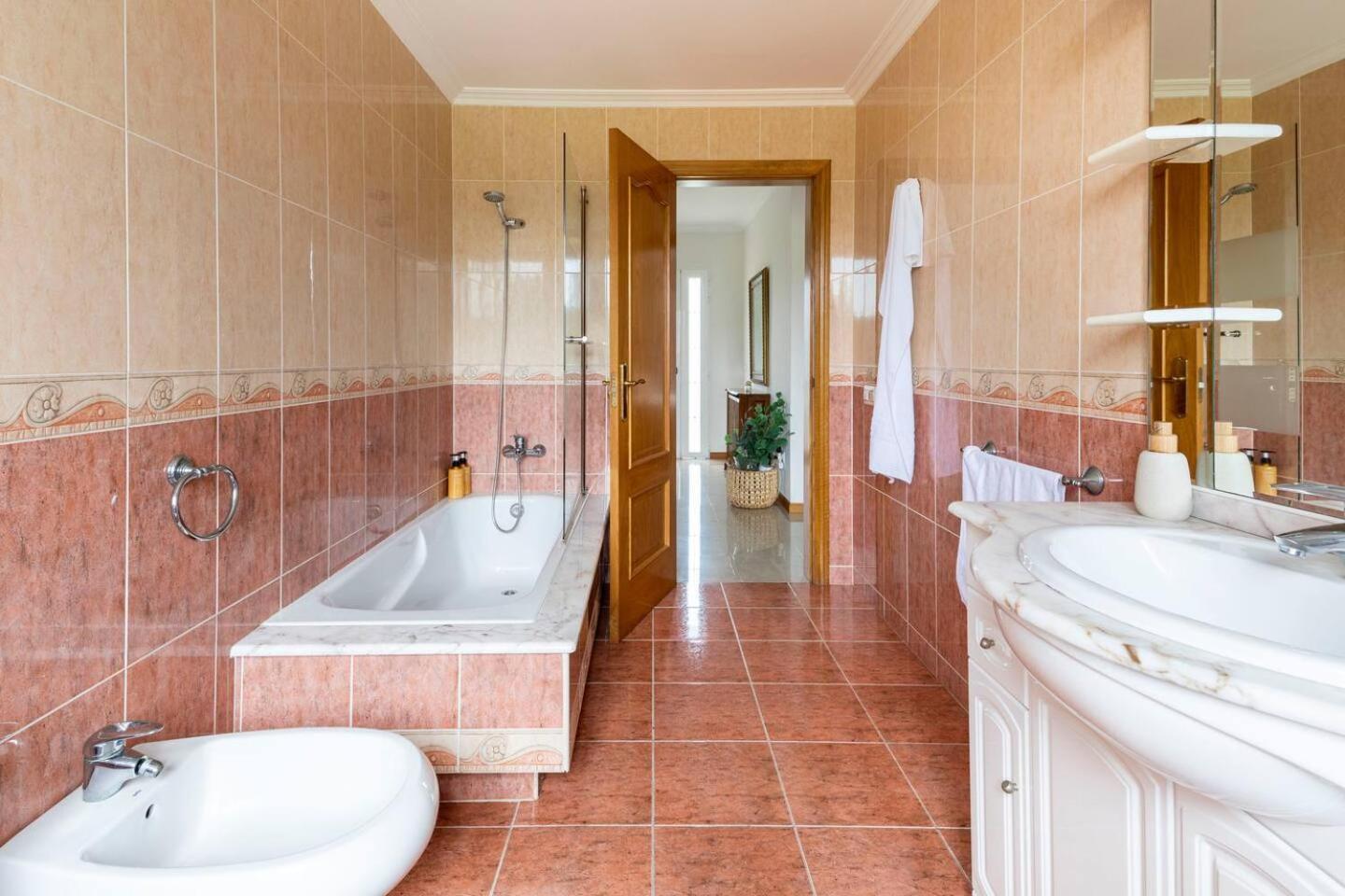 Galihost - Casa Con Enorme Jardin En Cambados Villa Kültér fotó