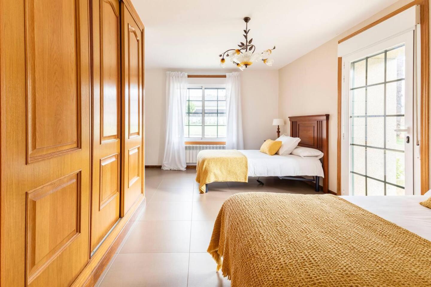 Galihost - Casa Con Enorme Jardin En Cambados Villa Kültér fotó
