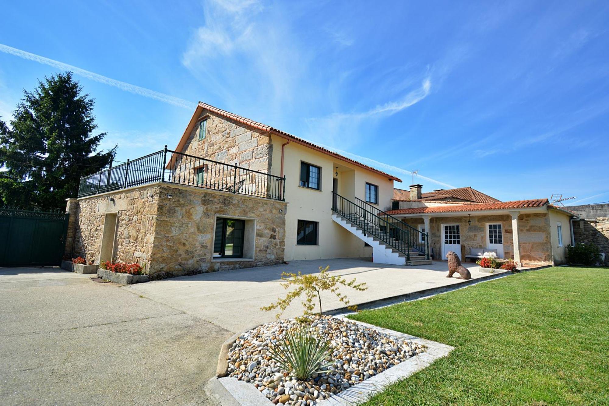 Galihost - Casa Con Enorme Jardin En Cambados Villa Kültér fotó